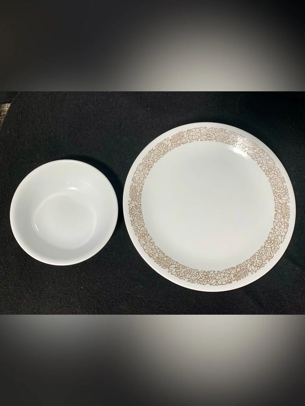 🔍 Corelle 